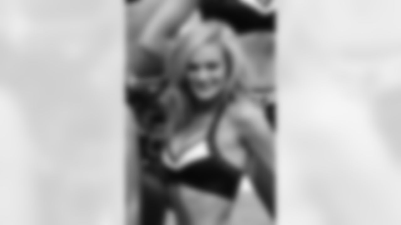 Brandy K. // 2010 Atlanta Falcons Cheerleaders Game Shots // 2010 // Atlanta -