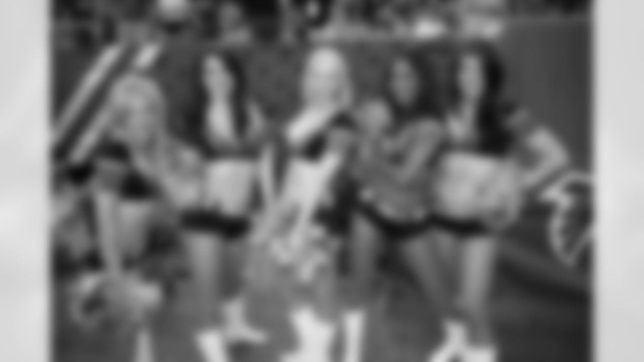 From left: Shauna K., Alice F., Natalie B., Kelly P. and Emily B. (PHOTOS: Art Morrison, Special to AtlantaFalcons.com)