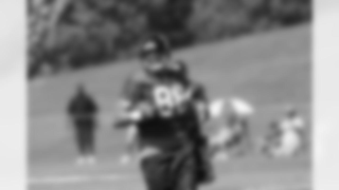 Tony Gonzalez // 2011 Russell Athletic Training Camp - Day 1 // July 29, 2011 // Flowery Branch, Ga. —