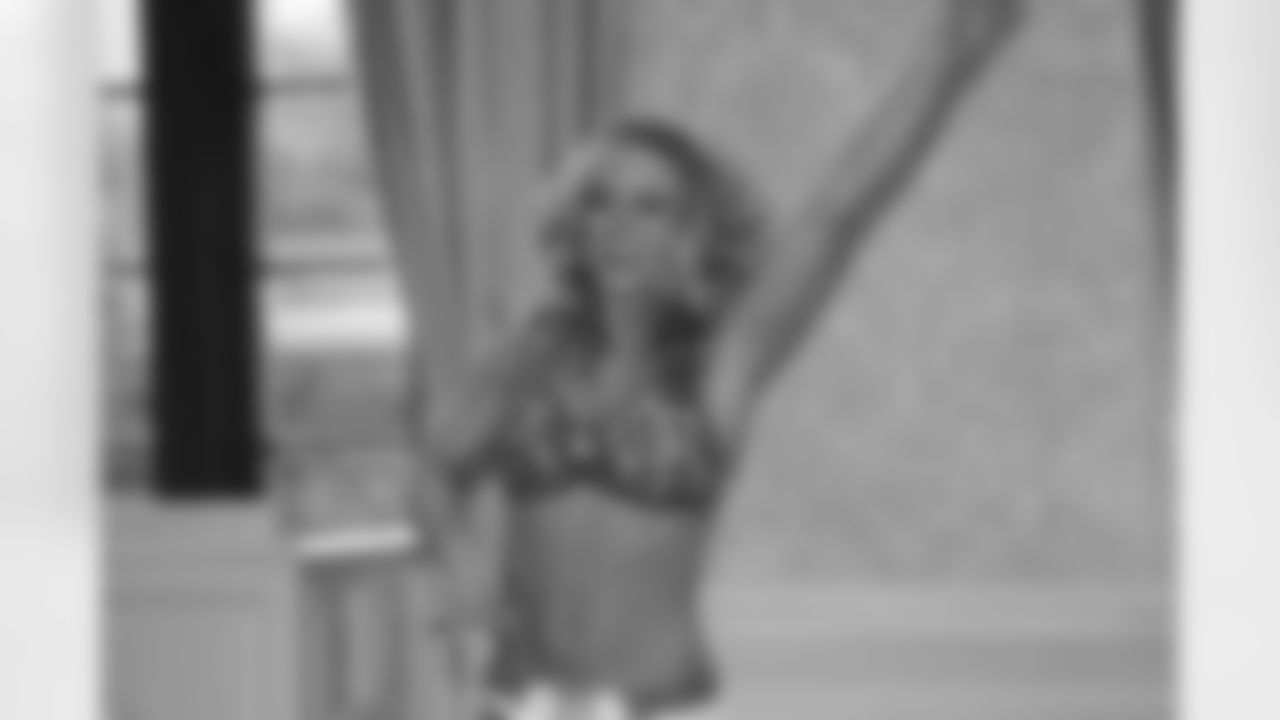 2011 Atlanta Falcons Cheerleader Final Auditions // 3/24/11 // Arthur M. Blank Family Office -