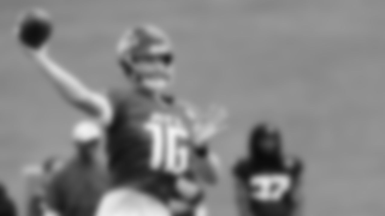 Atlanta Falcons quarterback Josh Rosen #16 throws the ball during AT&T Atlanta Falcons Training Camp at Atlanta Falcons Headquarters in Flowery Branch, Georgia, on Thursday September 2, 2021. (Photo by Dakota Williams/Atlanta Falcons)