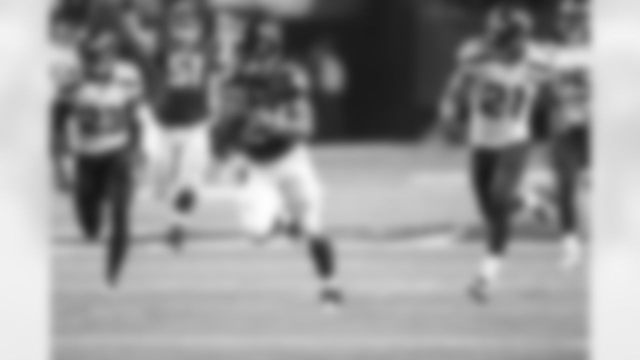 Devonta Freeman tallied 125 yards from scrimmage and a TD vs. Seattle, helping the Falcons win their first playoff contest since 2012.