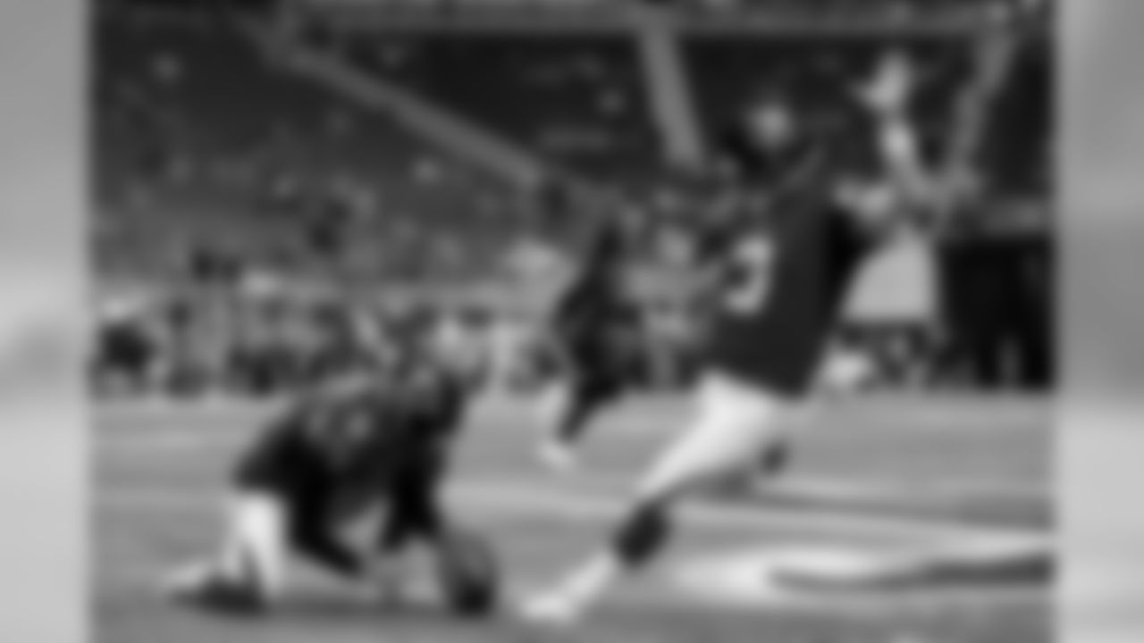 Atlanta Falcons kicker Matt Bryant #3 warms up before the game against the Philadelphia Eagles at Mercedes-Benz Stadium in Atlanta, GA, on Sunday September 15, 2019. (Photo by Lynn Bass/Atlanta Falcons)