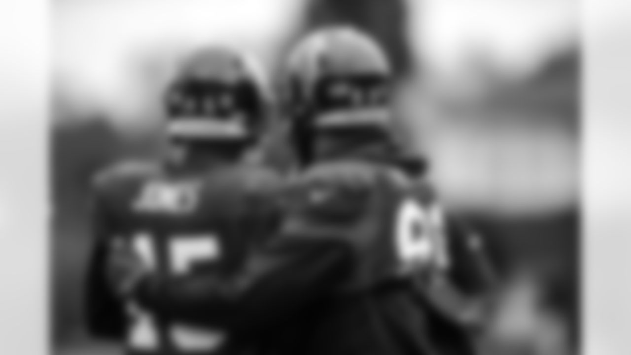 LB Deion Jones, DT Terrell McClain
Atlanta Falcons/ Carmen Mandato