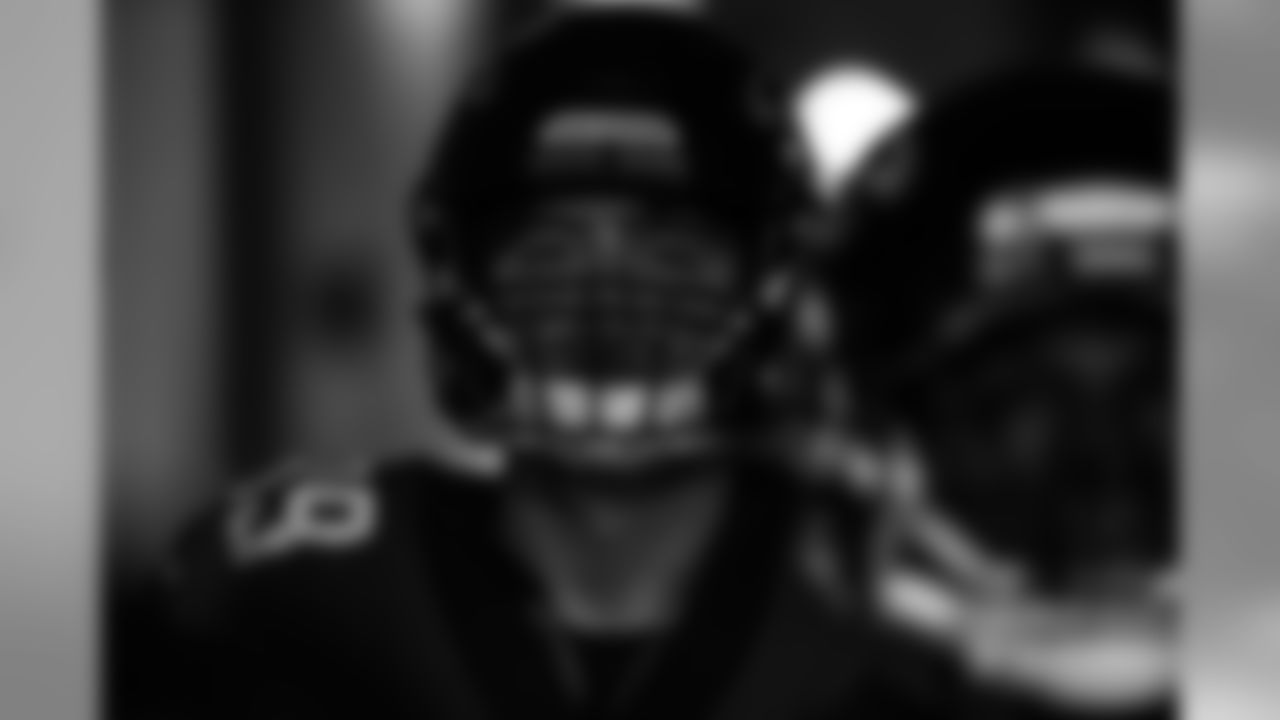 TE Alex Gray