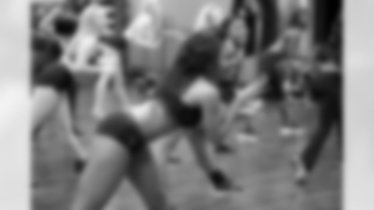 One participant from each class will automatically advance to finals. If you register and pay by March 31 for at least 2 classes, you will be entered into a drawing to receive the "Ultimate Audition Glam Experience." Learn more about cheer auditions here.