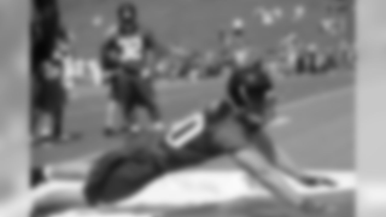 RB Robbie Frey during a drill // 2012 Atlanta Falcons Minicamp - Day 2 // June 20, 2012 // Flowery Branch, Ga. -