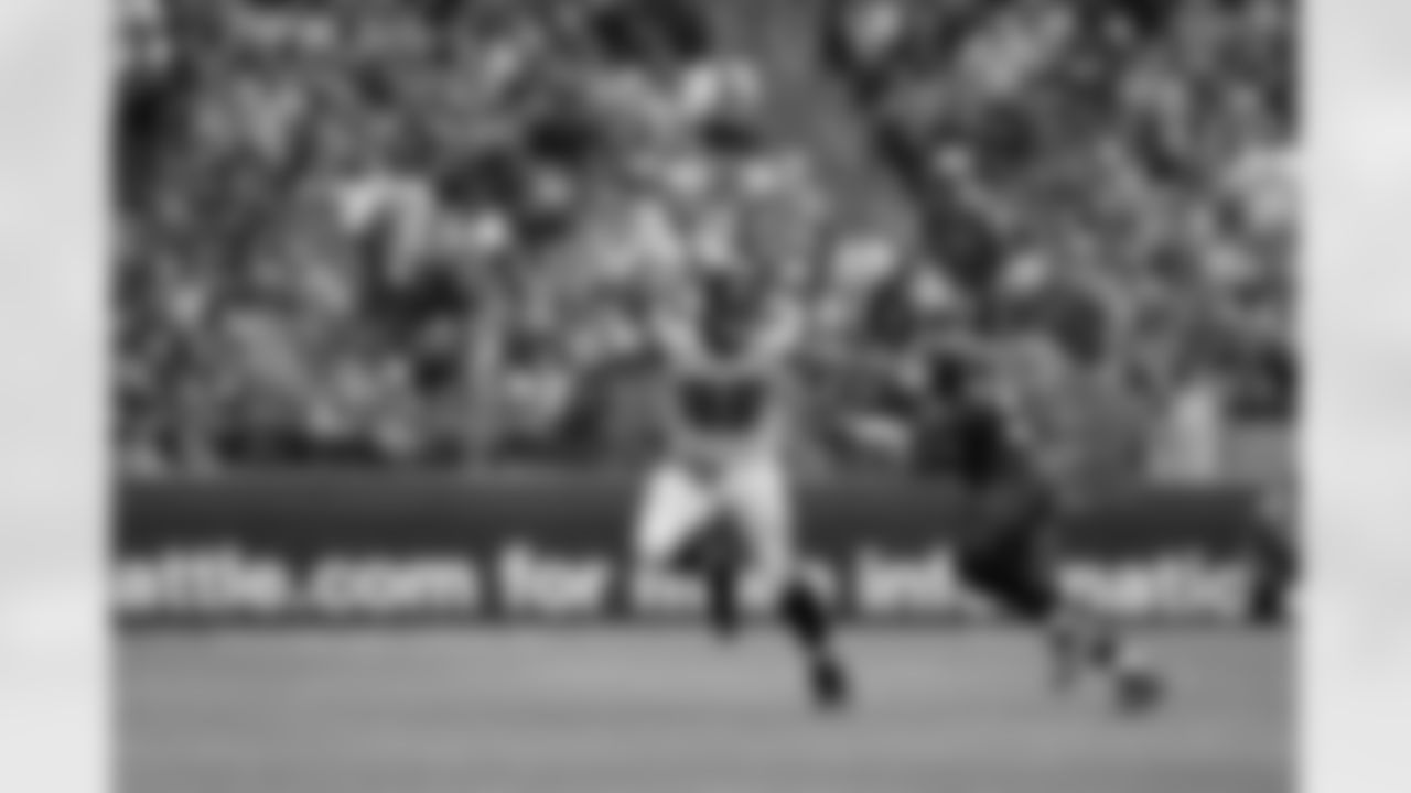 The Falcons and Seahawks meet at Seattle's CenturyLink Field during the fourth week of the regular season // Falcons at Seahawks - 2011 // Oct. 2, 2011 // Seattle -