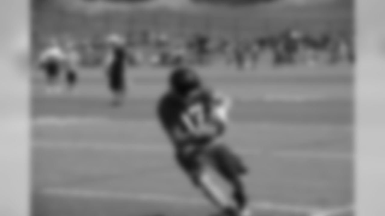 WR Cody Pearcy makes a catch // 2012 Atlanta Falcons Minicamp - Day 2 // June 20, 2012 // Flowery Branch, Ga. -