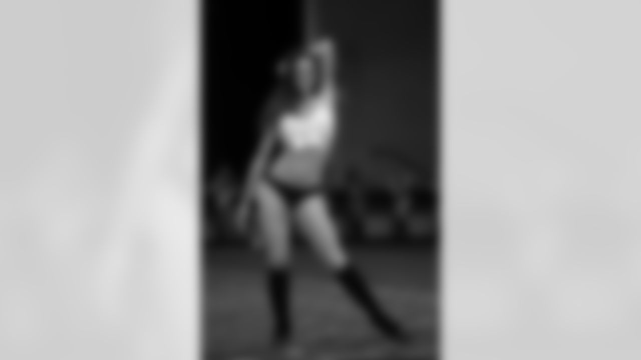Alice F. // 2011 Atlanta Falcons Cheerleaders Preliminary Tryouts // 2011 // Atlanta -