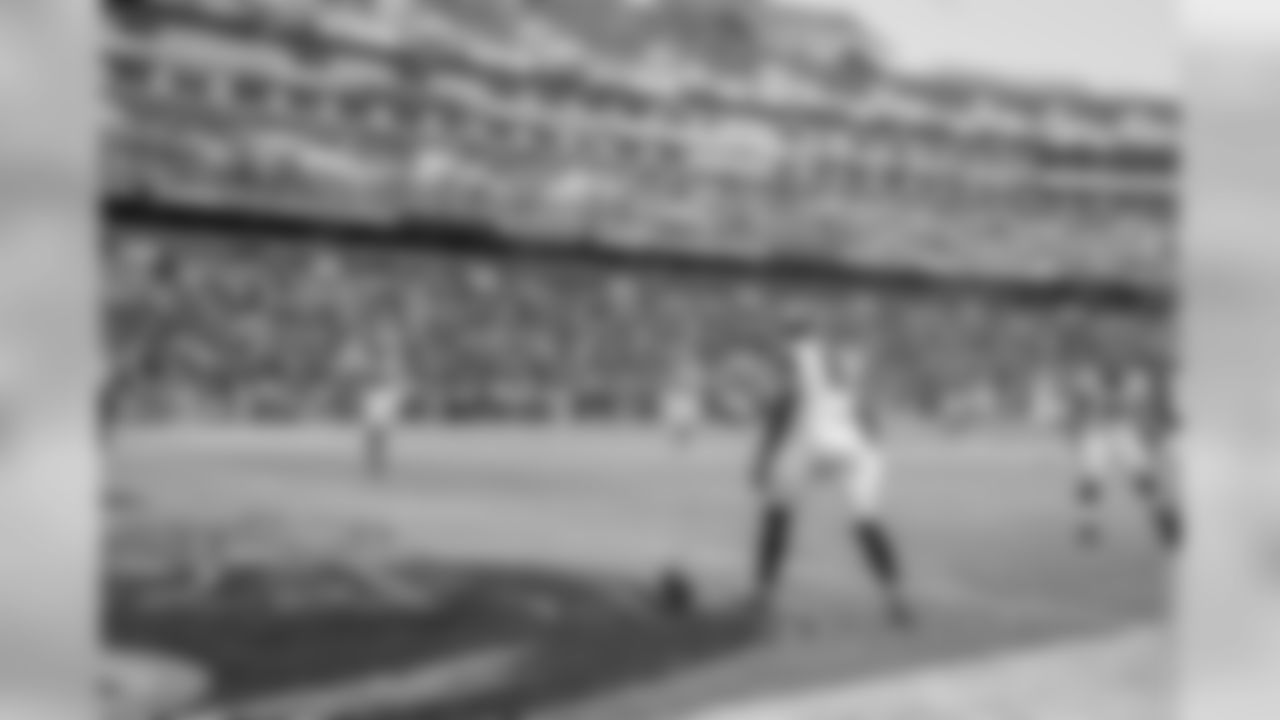 WR Julio Jones keeps going for his first touchdown of the 2018 season.
