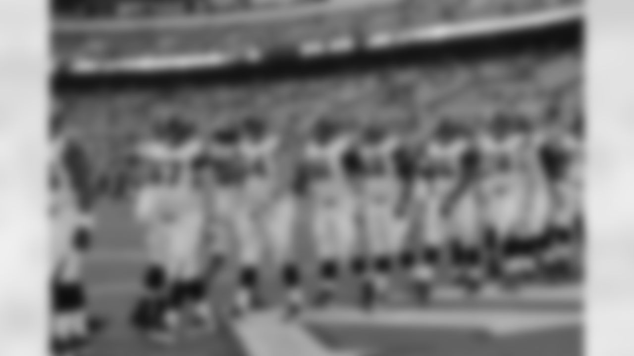 O-Line D-Line handshake
