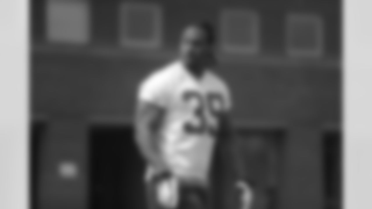 RB Steven Jackson