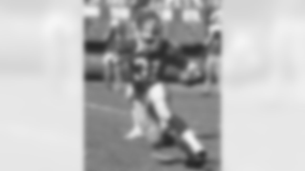 A look back over the career of Atlanta Falcons team photographer Jimmy Cribb after his passing in April 2022.