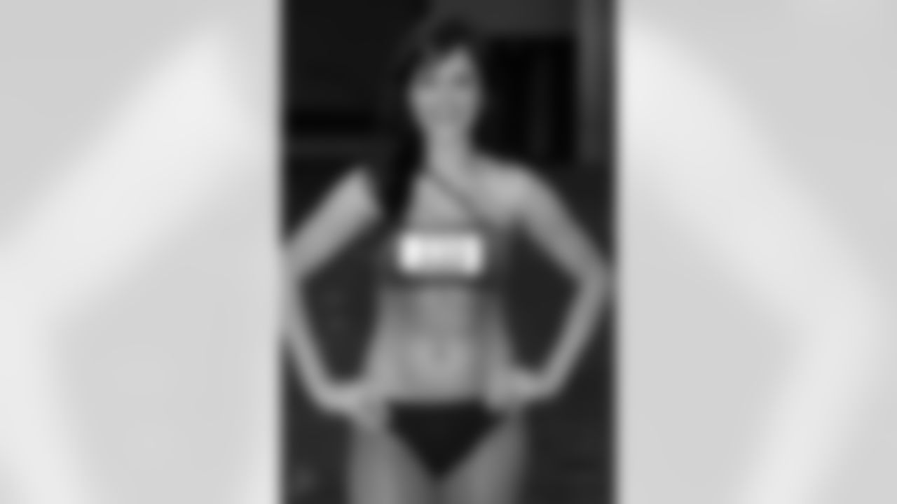 Brittany L. // 2011 Atlanta Falcons Cheerleaders Audition Finalists // 2011 // Atlanta -
