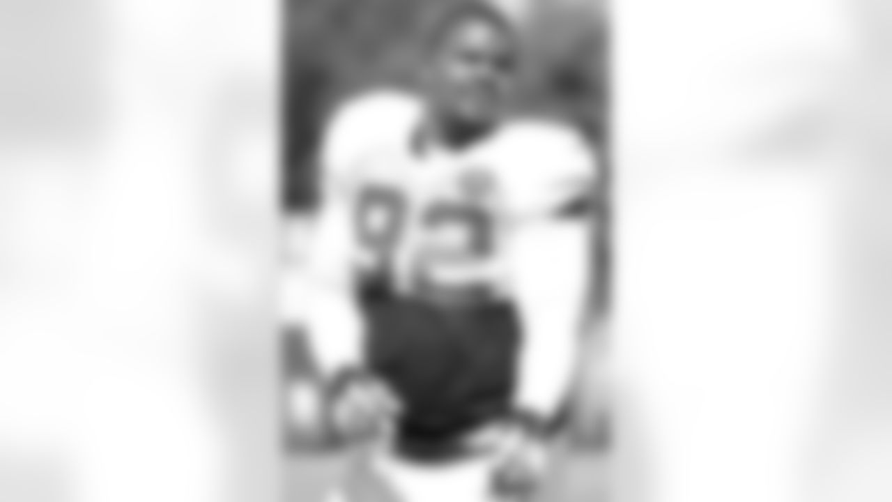 DT Travian Robertson