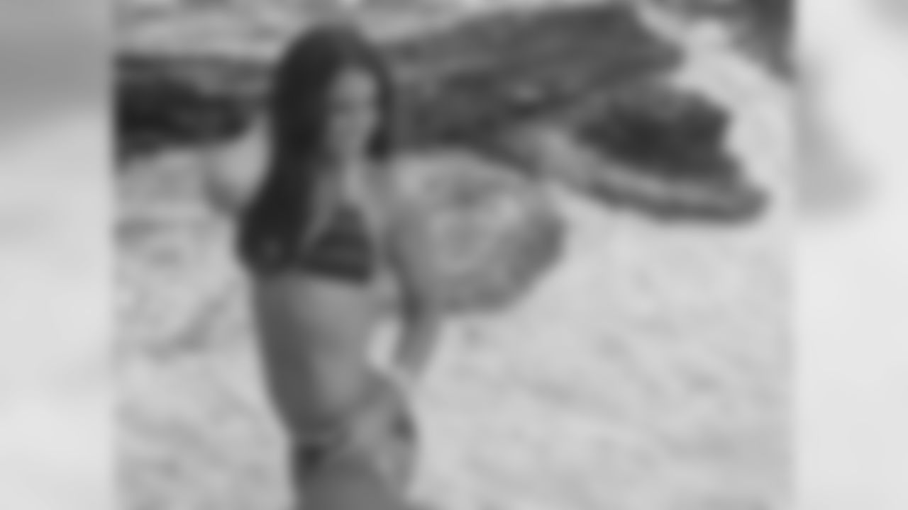 Jennifer T. // Atlanta Falcons Cheerleaders Swimsuit Calendar Photo Shoot - Day 3 // 5/28/11 // Bermuda -