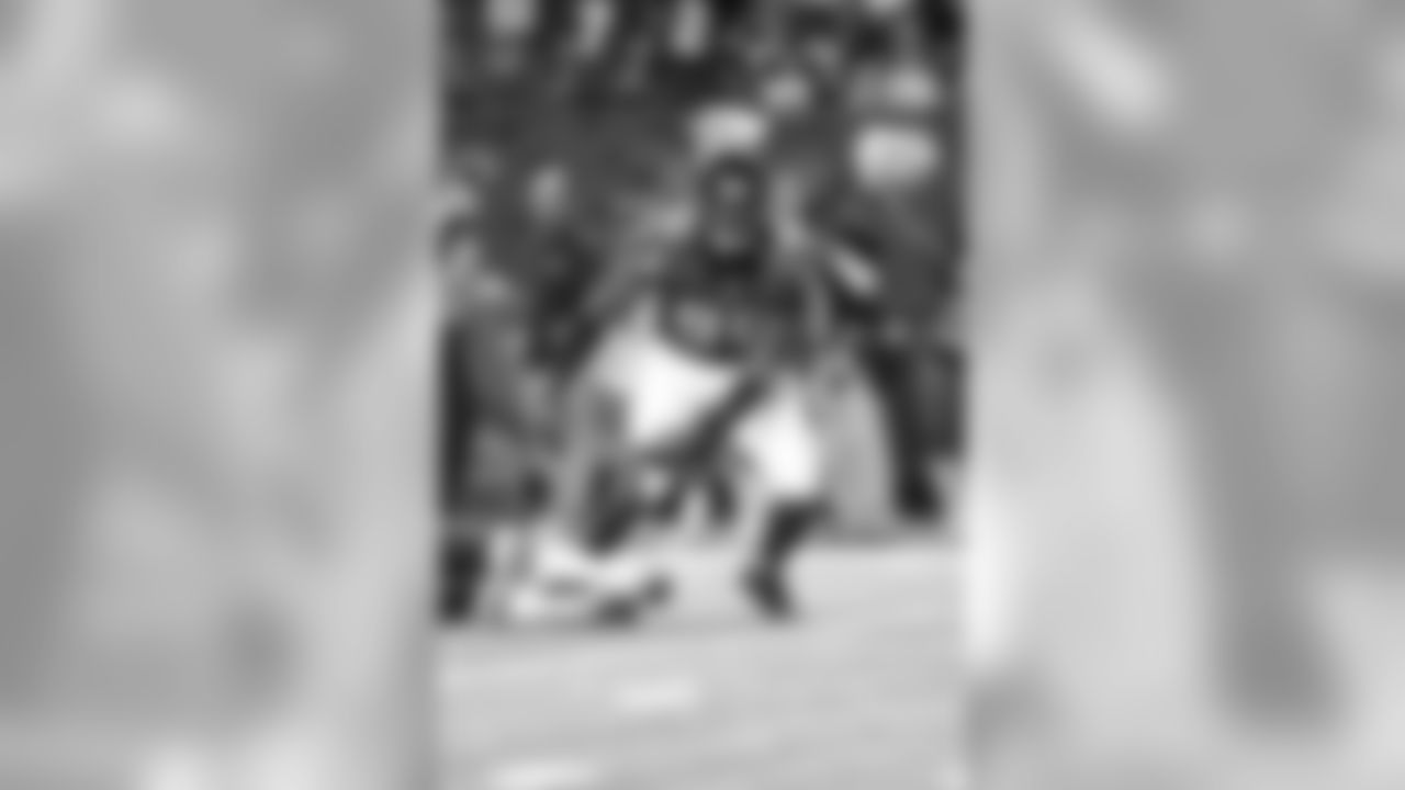 DE Jonathan Massaquoi
