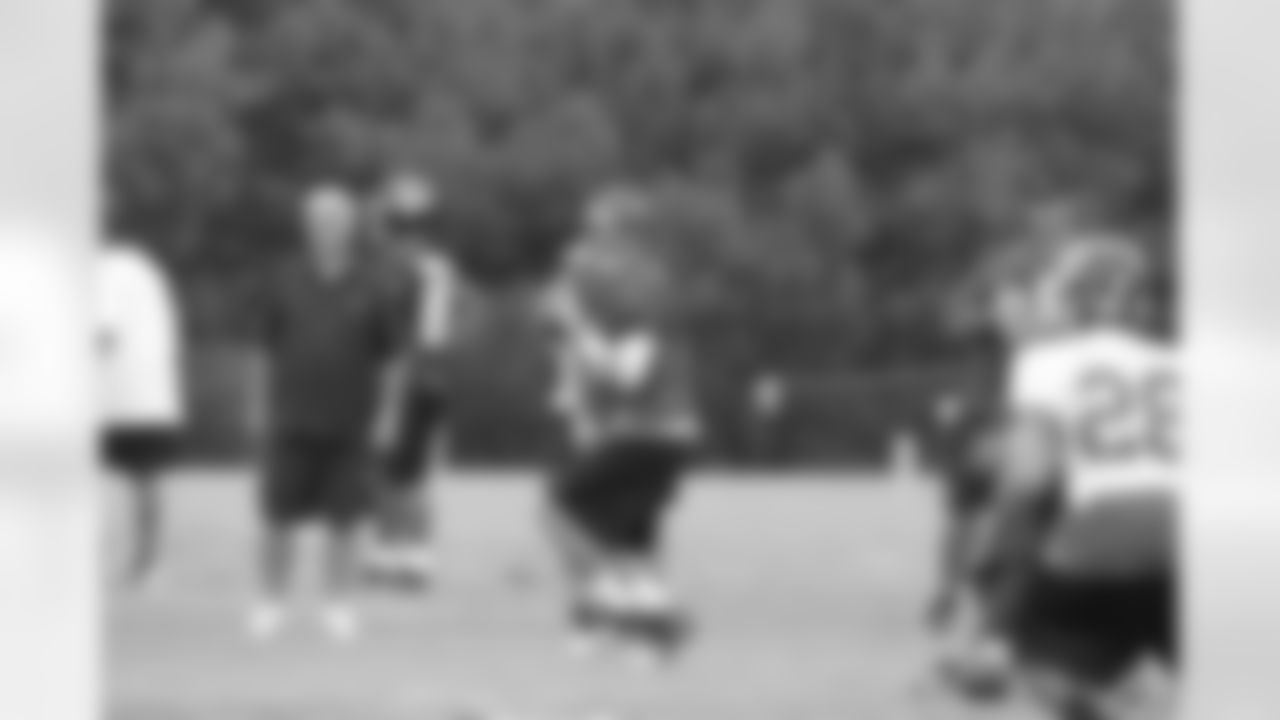 Matt Ryan works with the offense // 2011 Russell Athletic Training Camp - Day 1 // July 31, 2011 // Flowery Branch, Ga. —