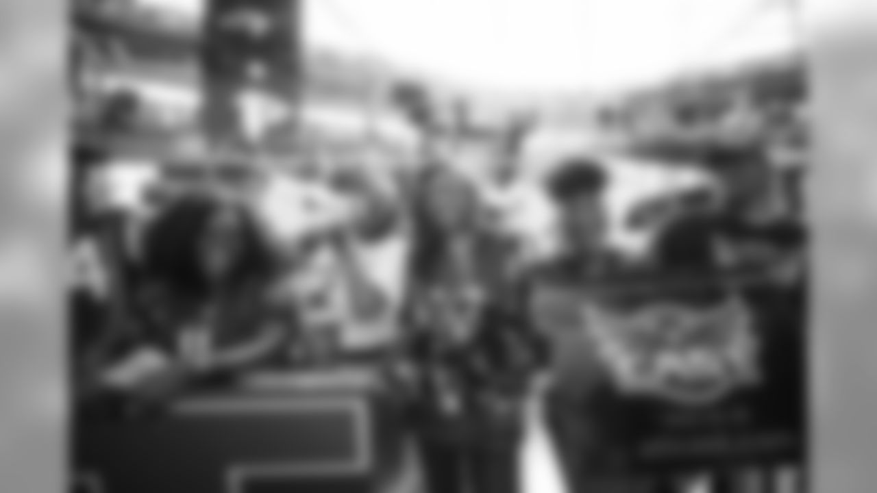 CARvsATL_CM_FanPhoto_09162018_0033