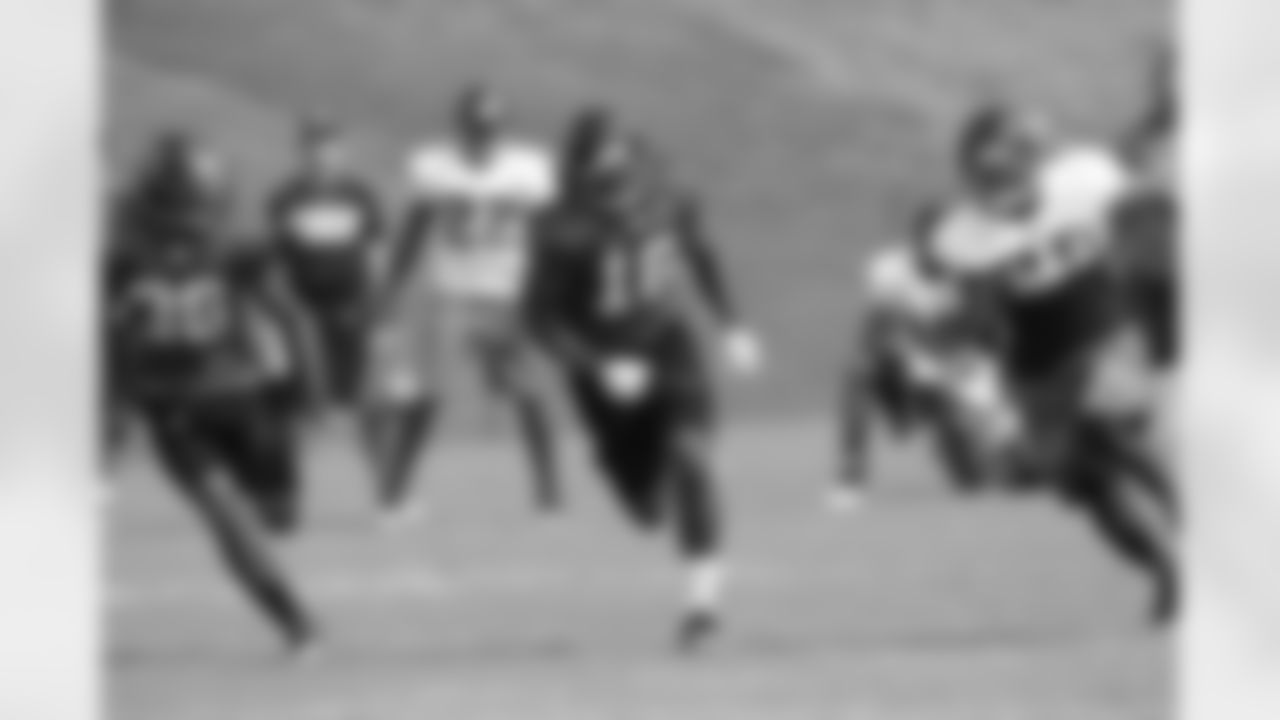 Photo: Jimmy Cribb, AtlantaFalcons.com