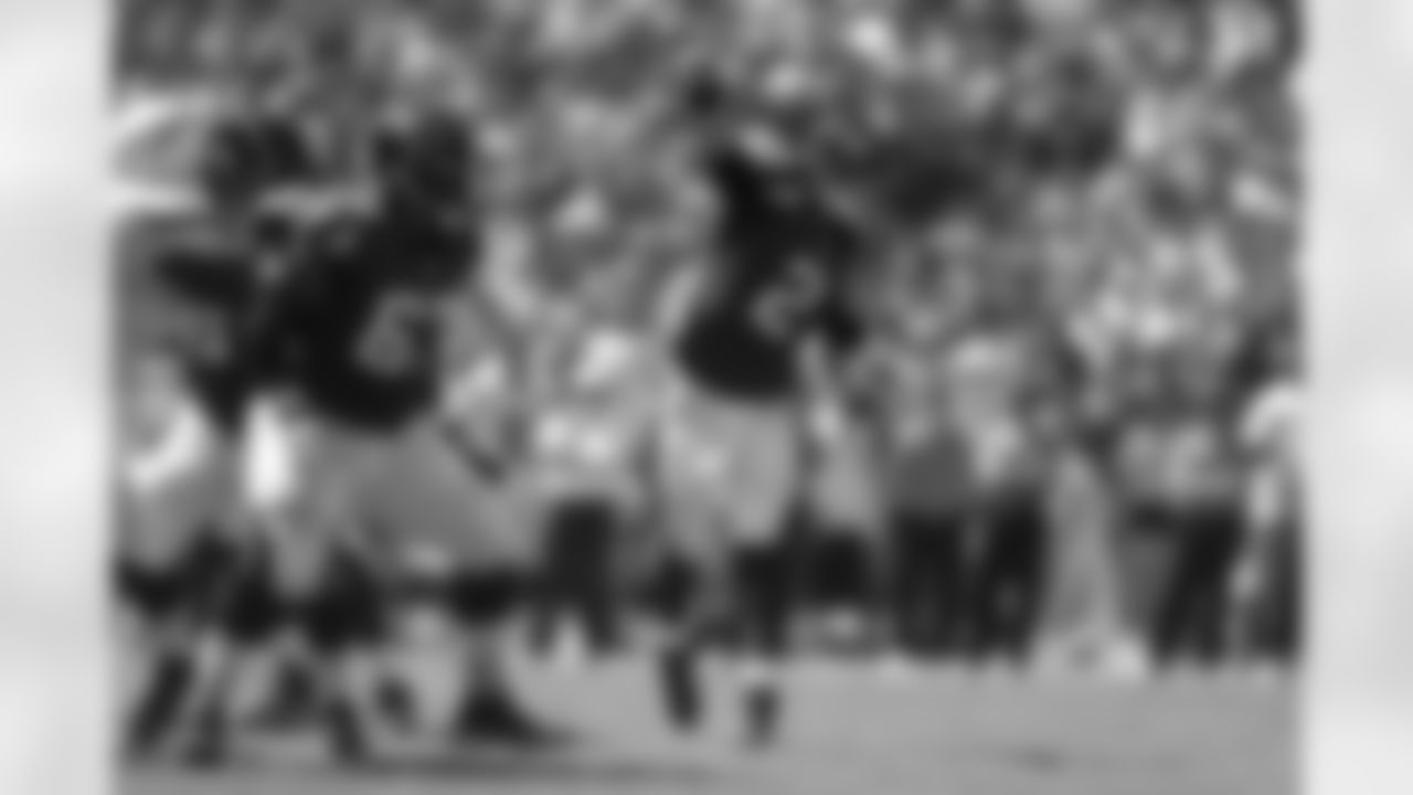 Quarterback Matt Ryan finds one of his open receivers