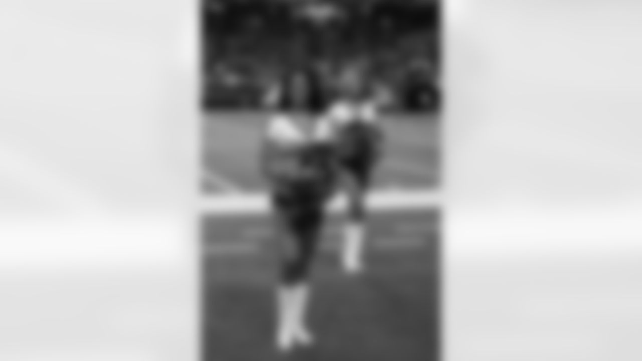 Candice H. // 2010 Atlanta Falcons Cheerleaders Game Shots // 2010 // Atlanta -
