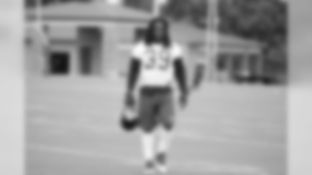 RB Steven Jackson
