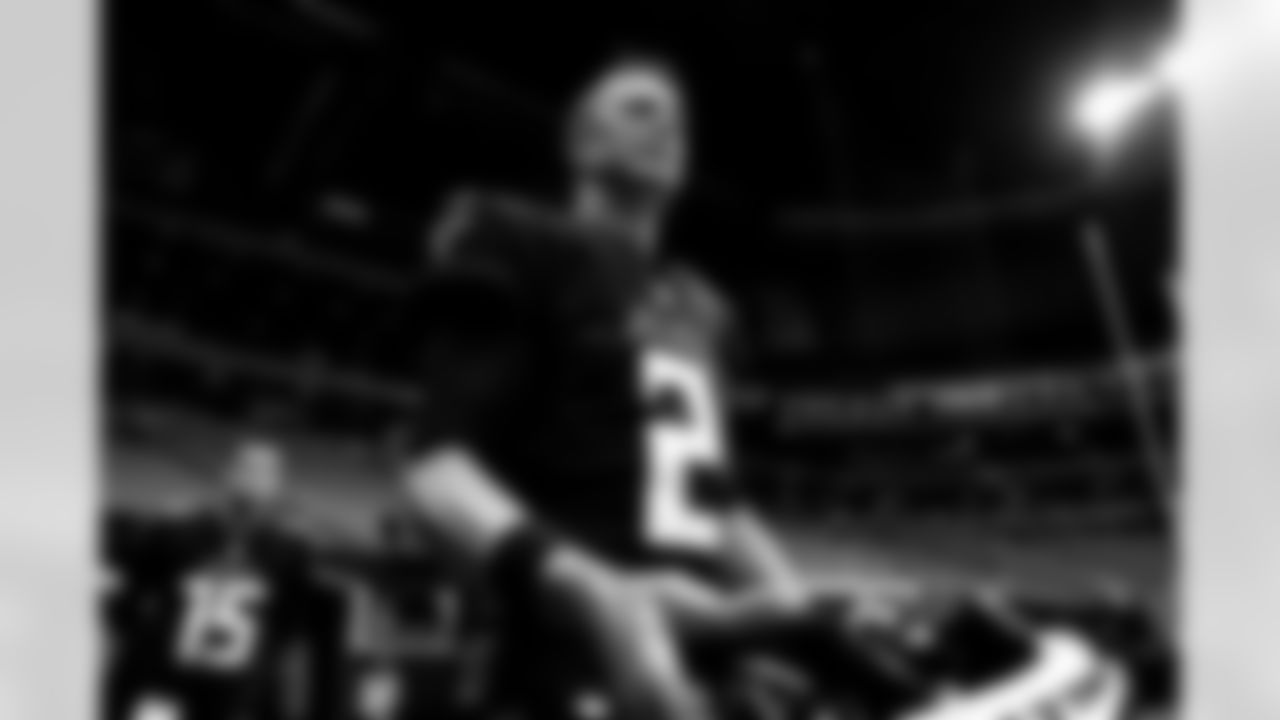 Atlanta Falcons quarterback Matt Ryan #2 warms up prior to a game against the Cleveland Browns at Mercedes-Benz Stadium in Atlanta, Georgia on Sunday, August 29, 2021. (Photo by Brandon Magnus/Atlanta Falcons)
