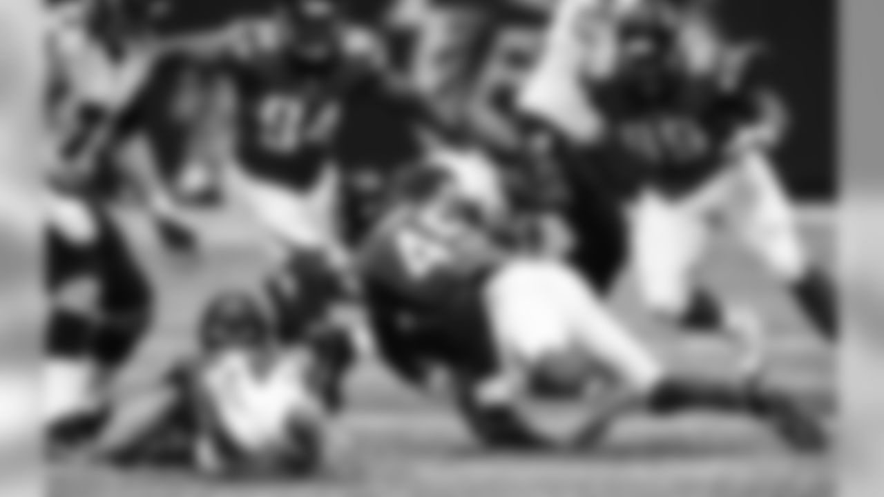 LB Deion Jones
Atlanta Falcons / Lynn Bass