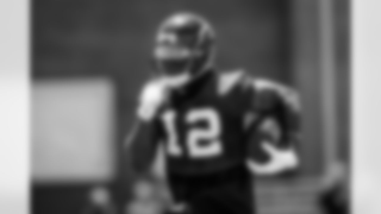 WR Mohamed Sanu