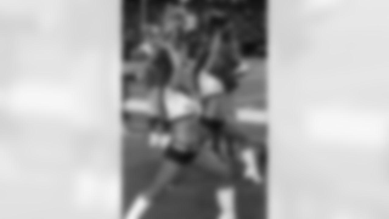 Falcons Cheerleaders 2010