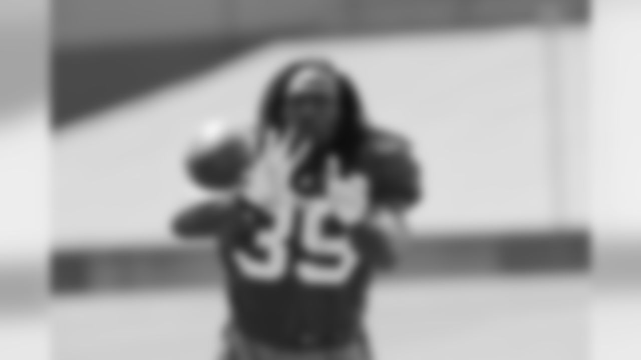 RB Steven Jackson