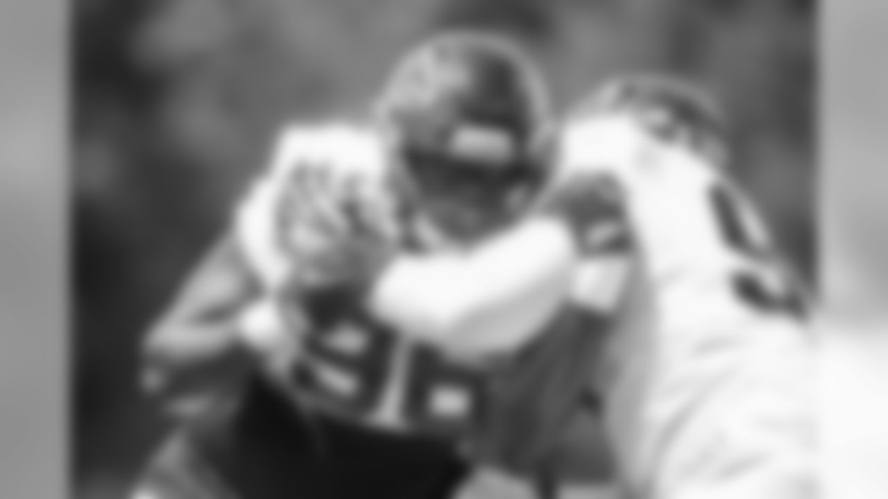 DE Mackendy Cheridor, DL Garrison Smith