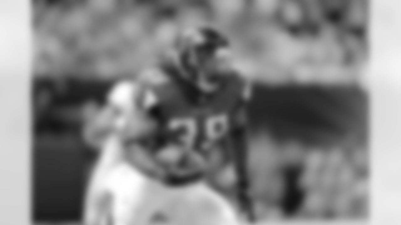 RB Steven Jackson