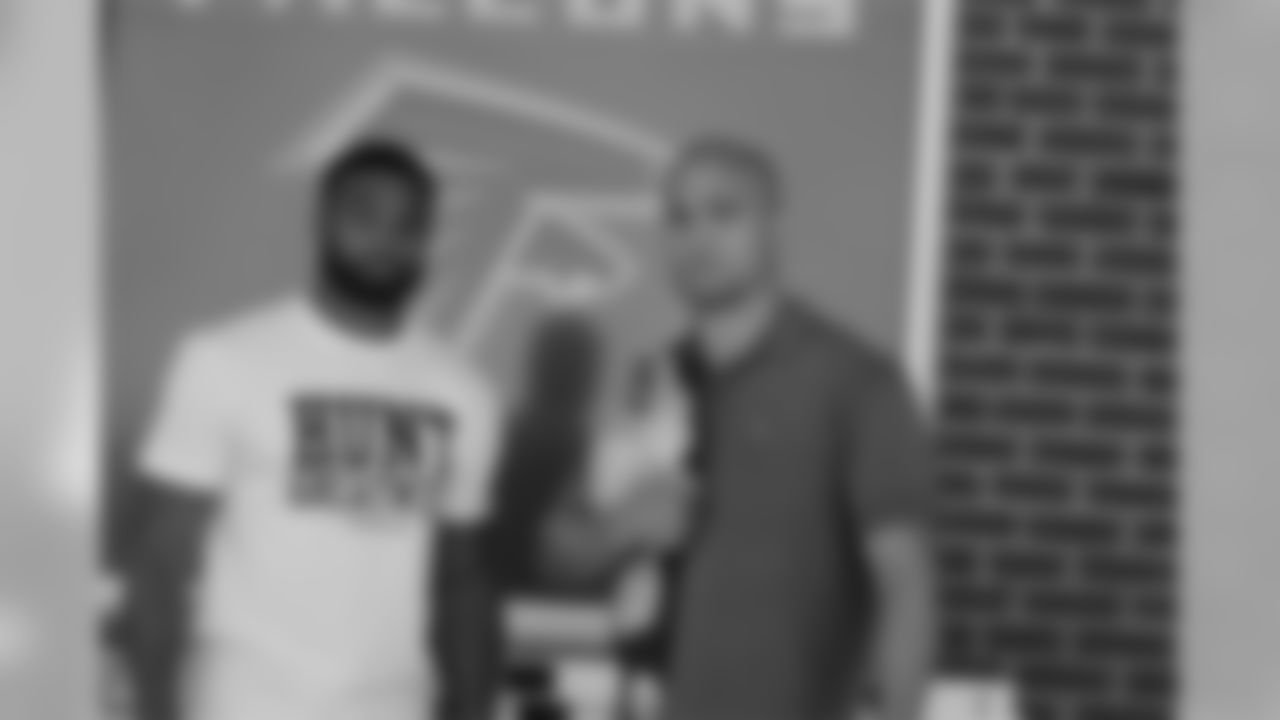 Tyron Woodley (left) and Robbie Lawler (right) will fight in UFC 201 July 30 at Philips Arena