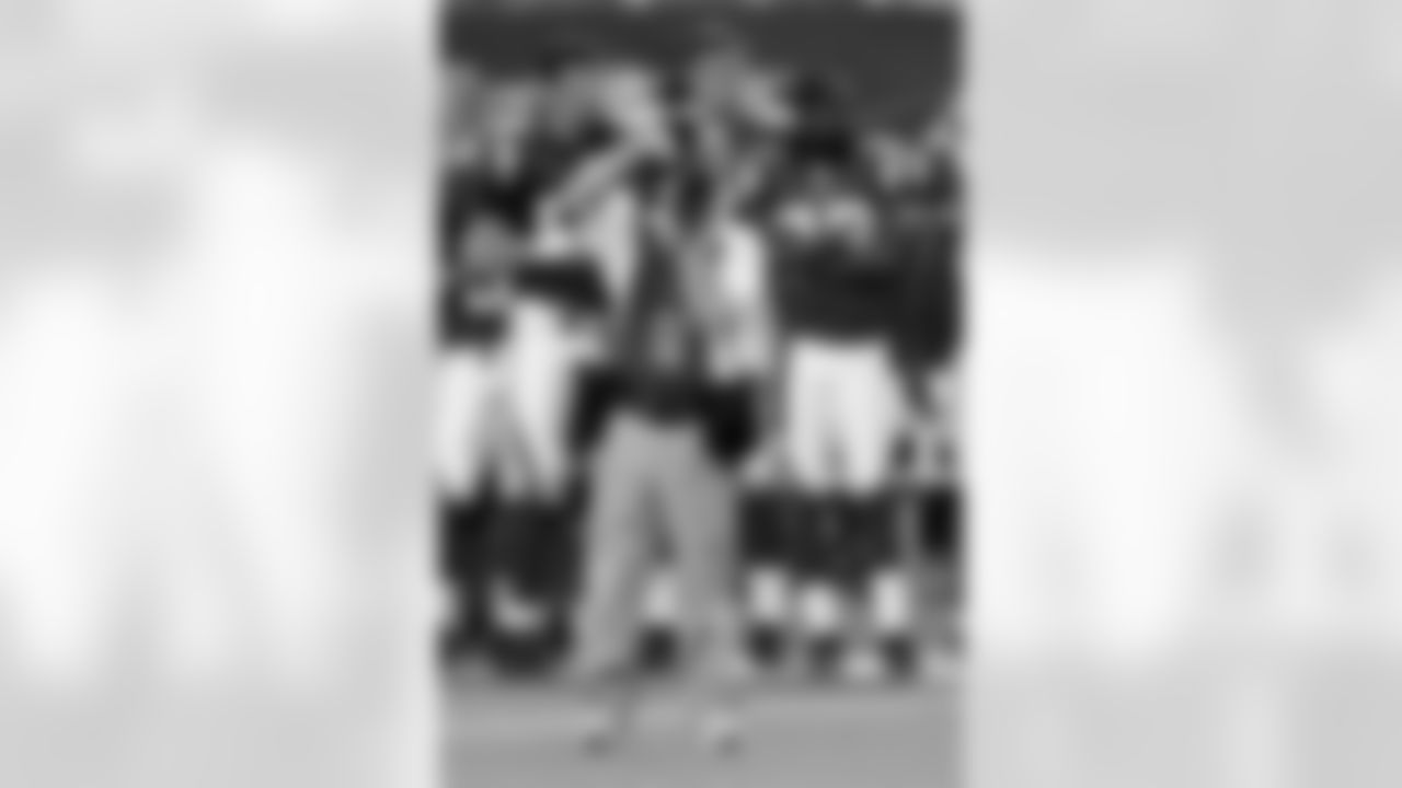 A look back over the career of Atlanta Falcons team photographer Jimmy Cribb after his passing in April 2022.