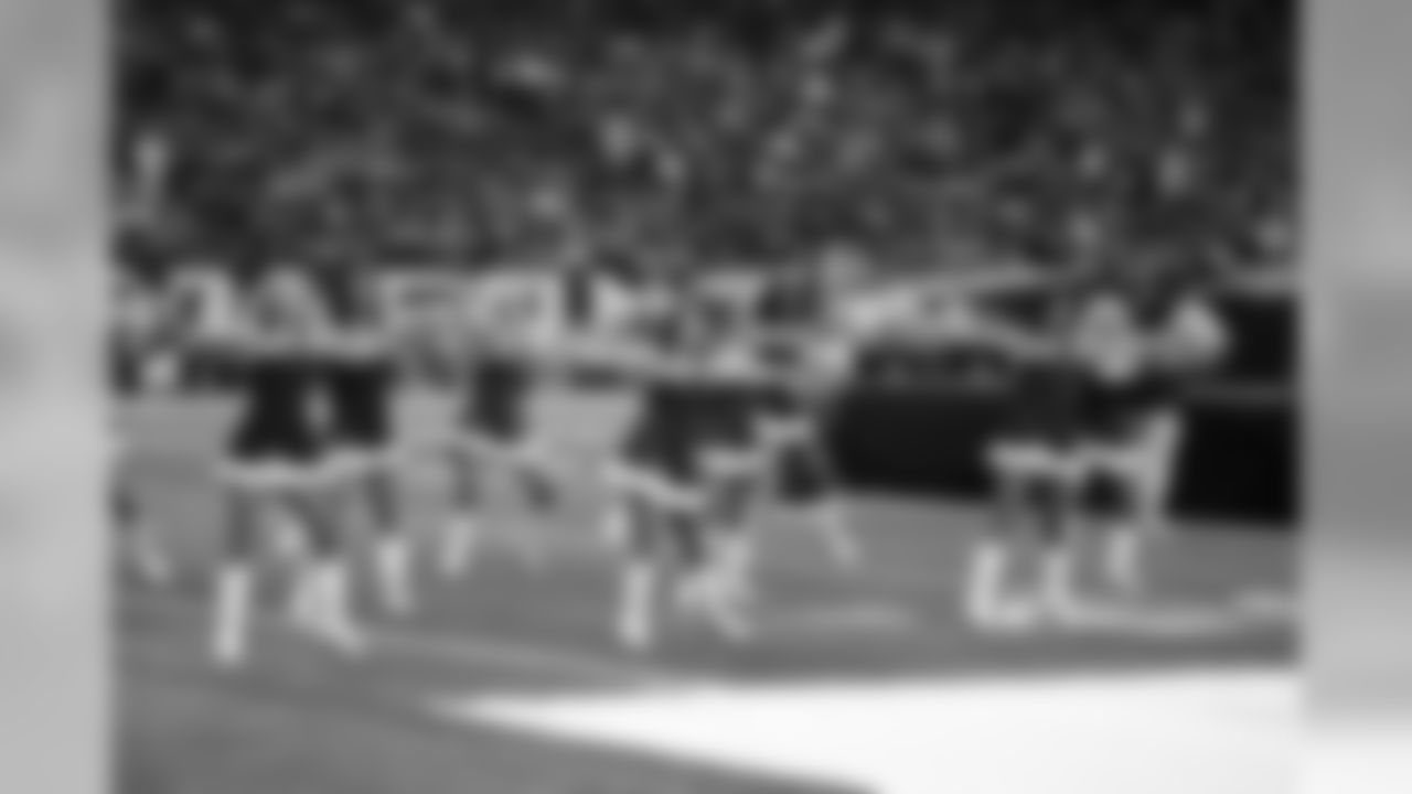 2009 Cheerleader Photos
