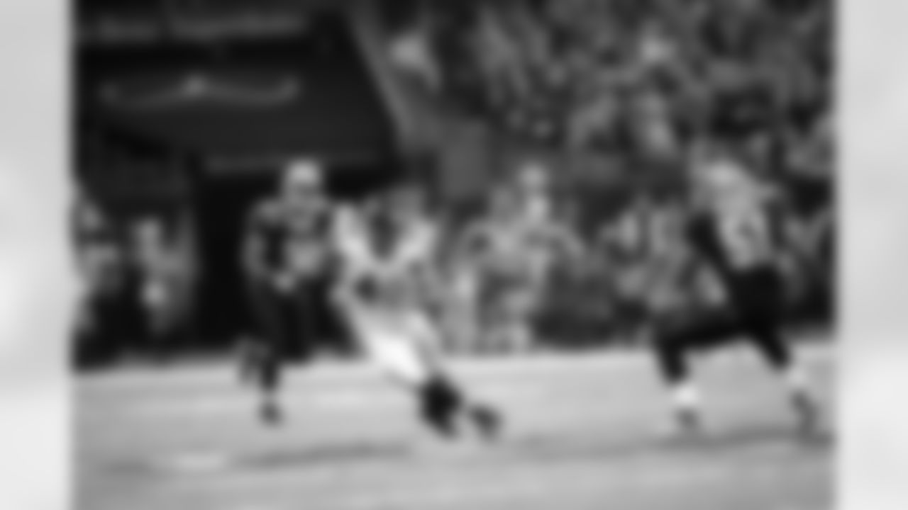 The Falcons and Saints face off in the Superdome for a shot at the NFC South title // Falcons at Saints - 2011 // Dec. 26, 2011 // New Orleans -
