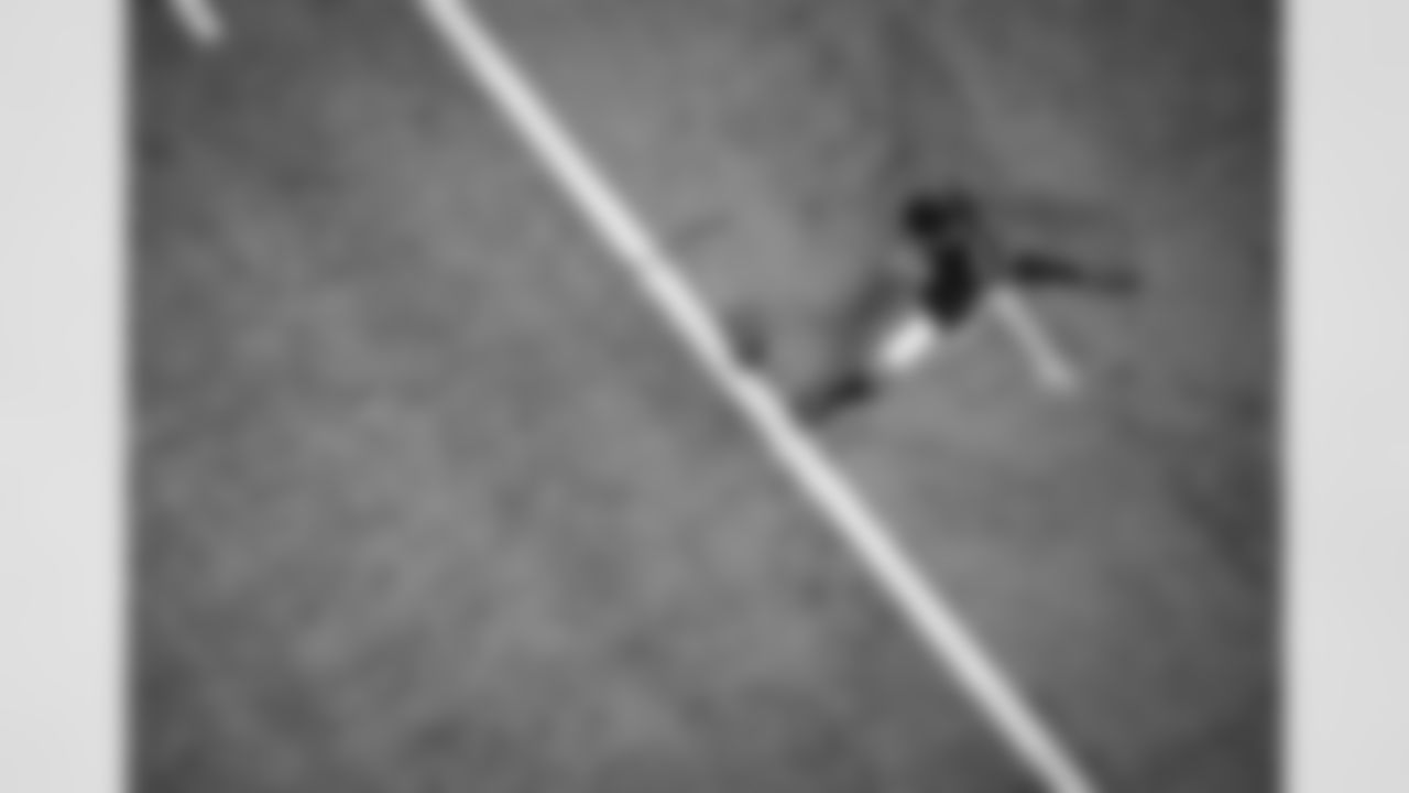 Atlanta Falcons place kicker Younghoe Koo #7 warms up prior to a game against the Tampa Bay Buccaneers at Mercedes-Benz Stadium in Atlanta, Georgia on Sunday, December 5, 2021. (Photo by Dakota Williams/Atlanta Falcons)