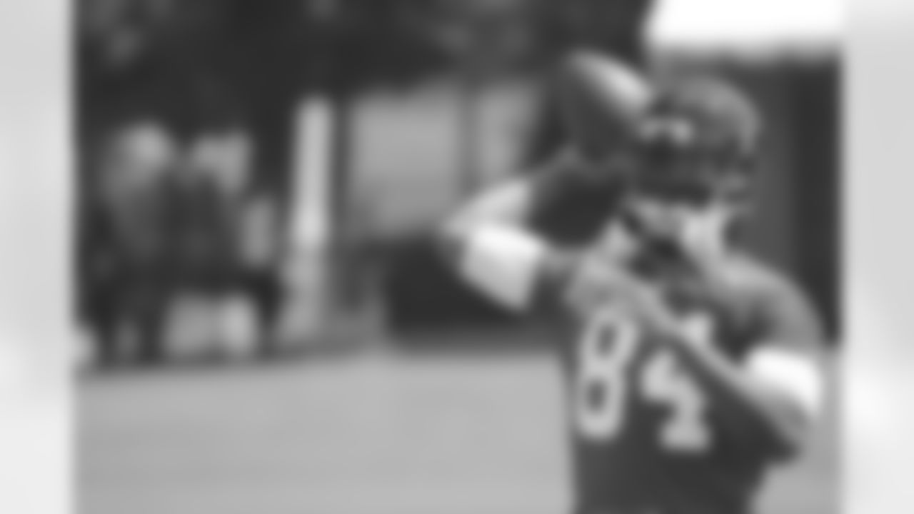 Roddy White throws the ball // 2012 Atlanta Falcons Minicamp - Day 1 // June 19, 2012 // Flowery Branch, Ga. -