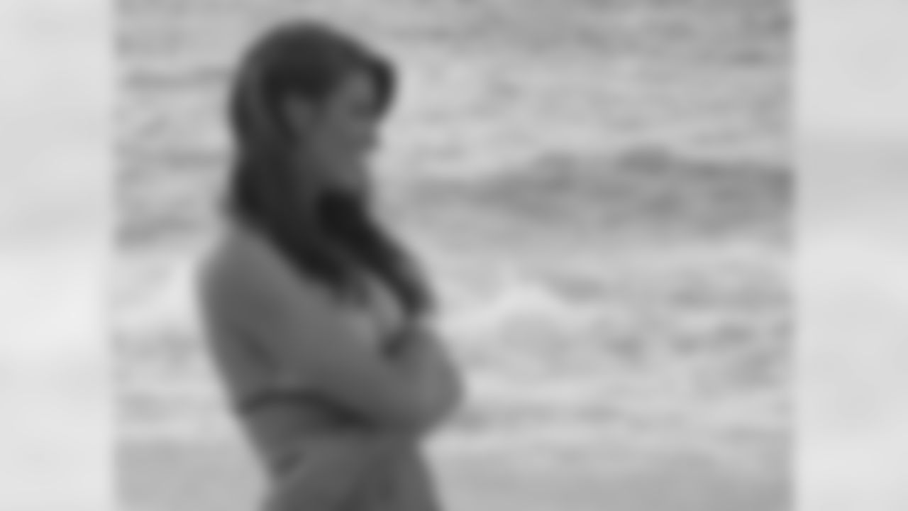 Emily B. // 2011 Atlanta Falcons Cheerleaders Swimsuit Calendar Photo Shoot // 2011 // Bermuda -
