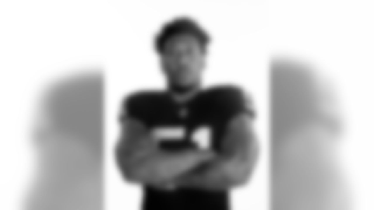 DE Bruce Irvin