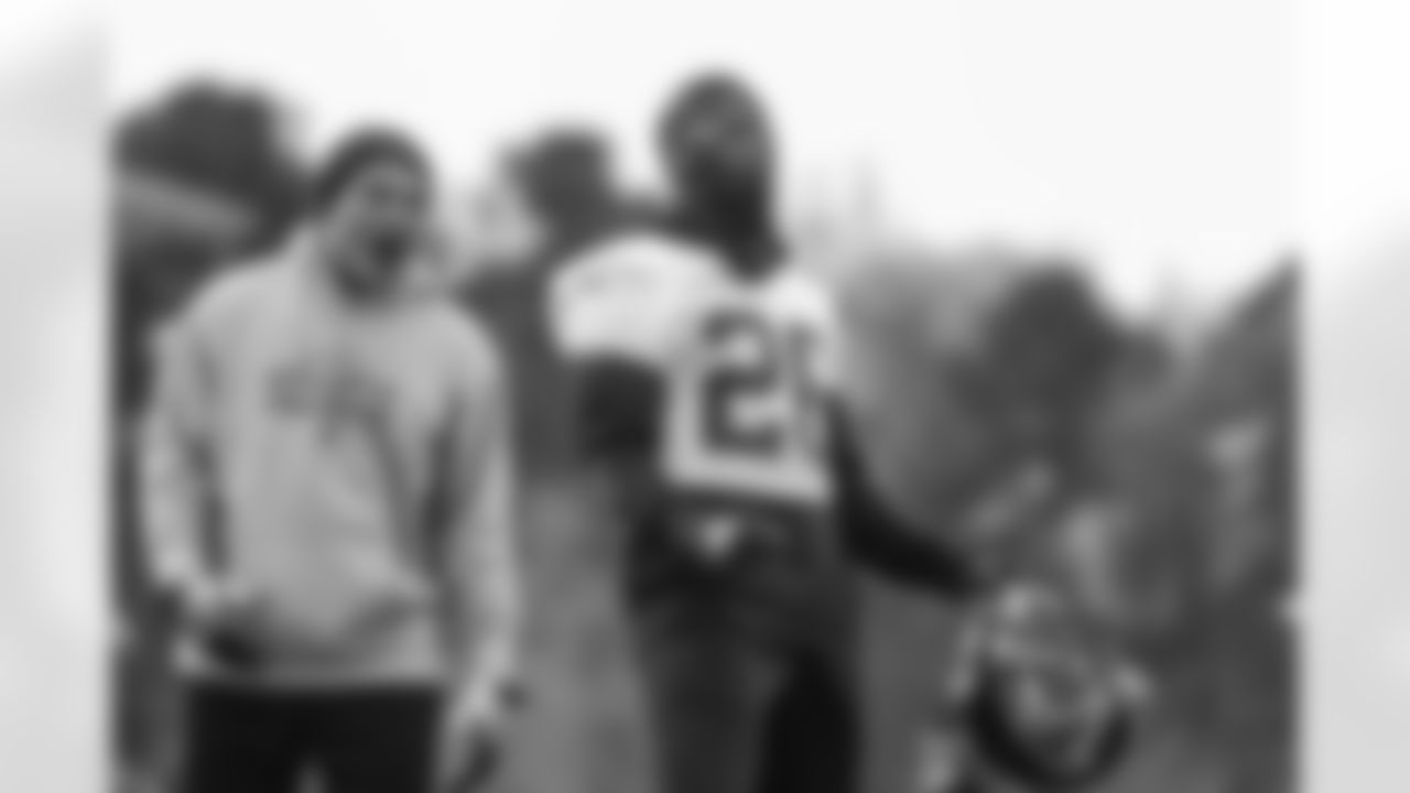 Defensive passing game coordinator, Jerome Henderson , RB Tevin Coleman
Atlanta Falcons/ Kara Durrette
