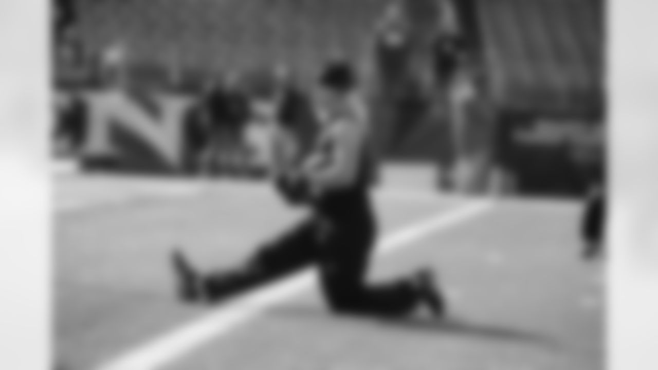 LB Tyler Starr
