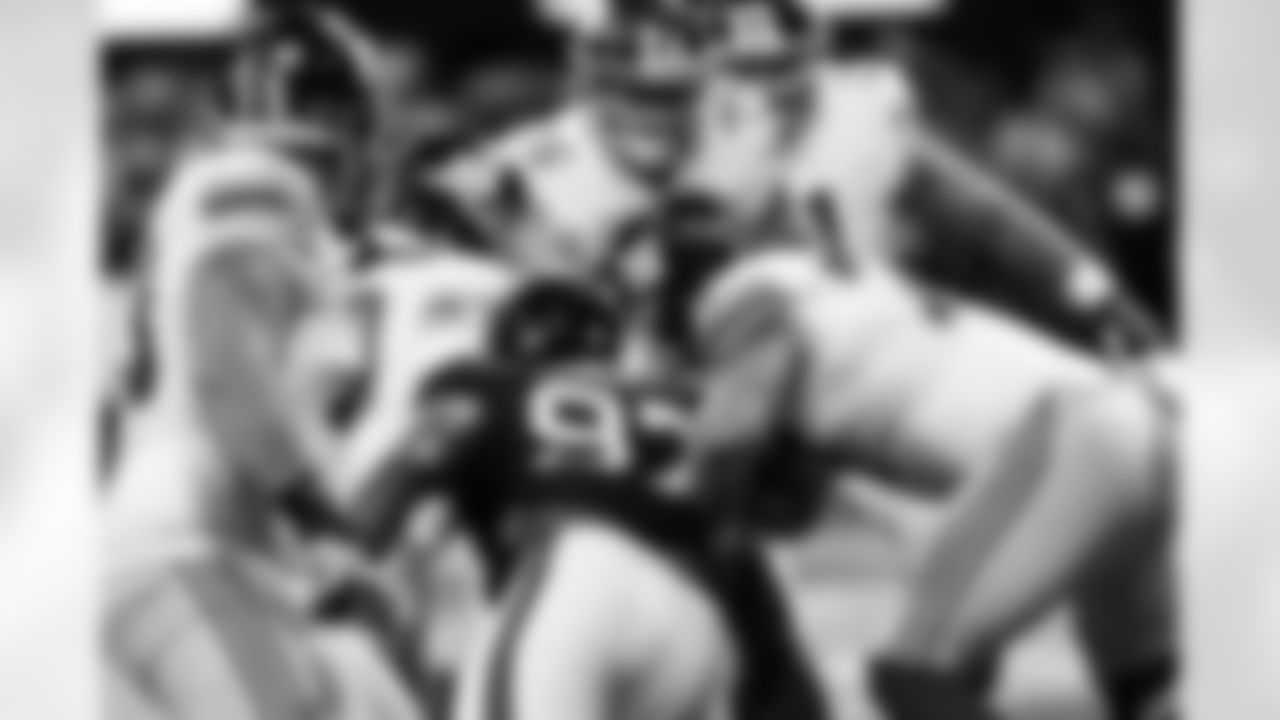 DT Grady Jarrett sacks New York Giants quarterback Eli Manning