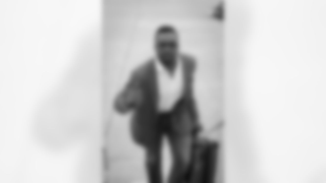 DE Jonathan Massaquoi