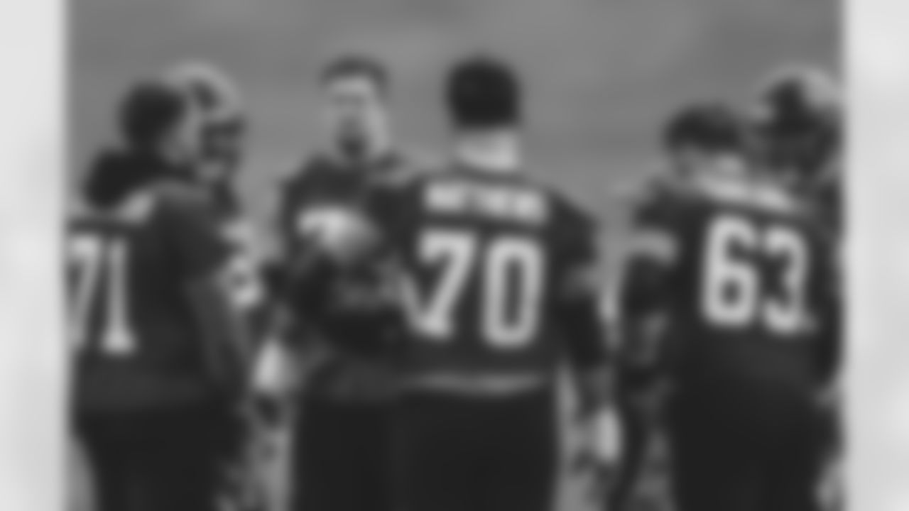 Falcons' offensive line
Atlanta Falcons / Stacey Ward