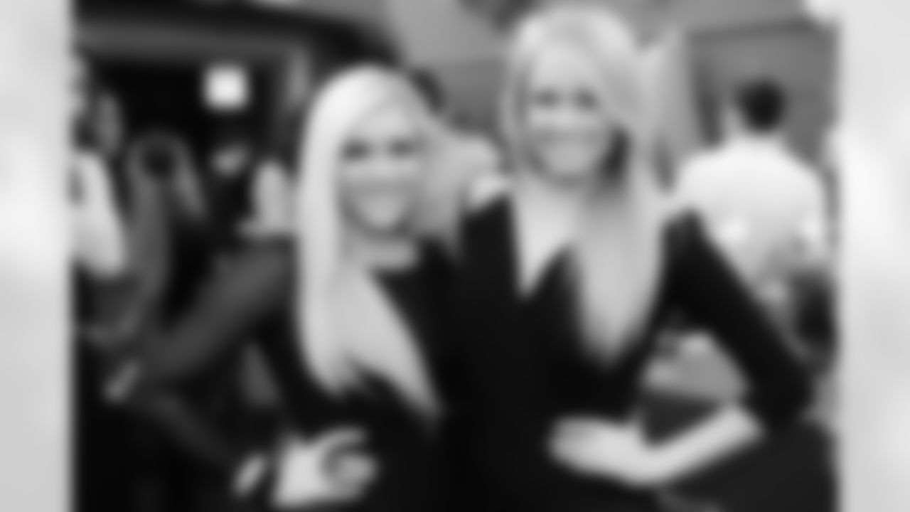 Atlanta Falcons Cheerleaders Kelsi S. and Ashley G.