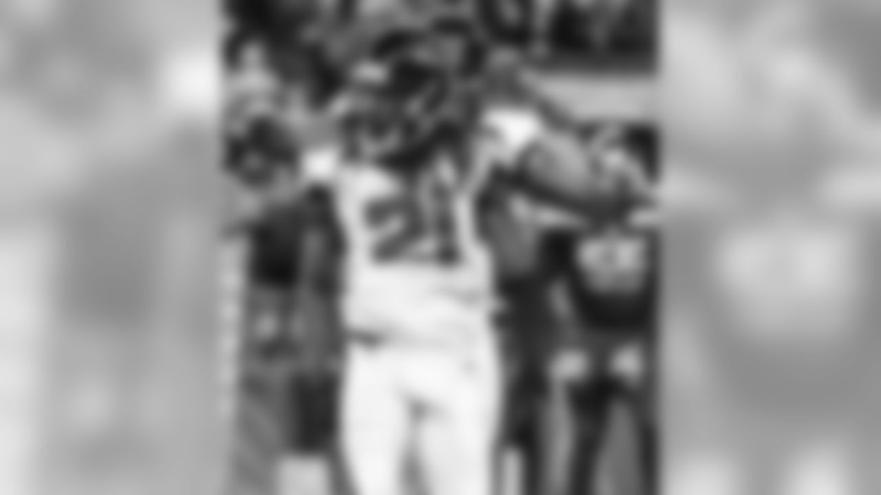 ATLvsSEA_First_AJ_112117_1008